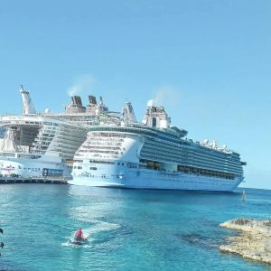 8 Days Arabian Cruise UAE and the Arabian Gulf (28th-4th April)